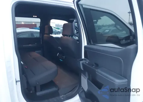 2022 Ford F-150 Xlt z USA, uszkodzony, nr VIN 1FTFW1ED6NFB81636